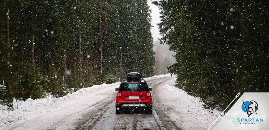 Πώς να οδηγήσετε με ασφάλεια σε χιόνια και παγετό